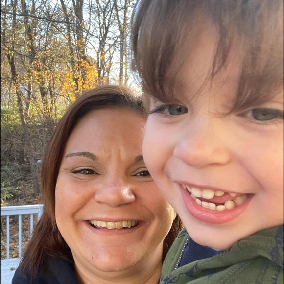 Meet your Posher, Jaxson and Courtney - Picture 4 of 4